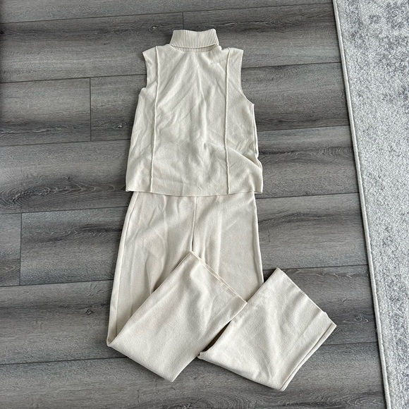 Zara Ecru Lounge Set - Size Small - Picture 2 of 9